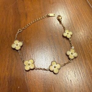 Gold Clover bracelet